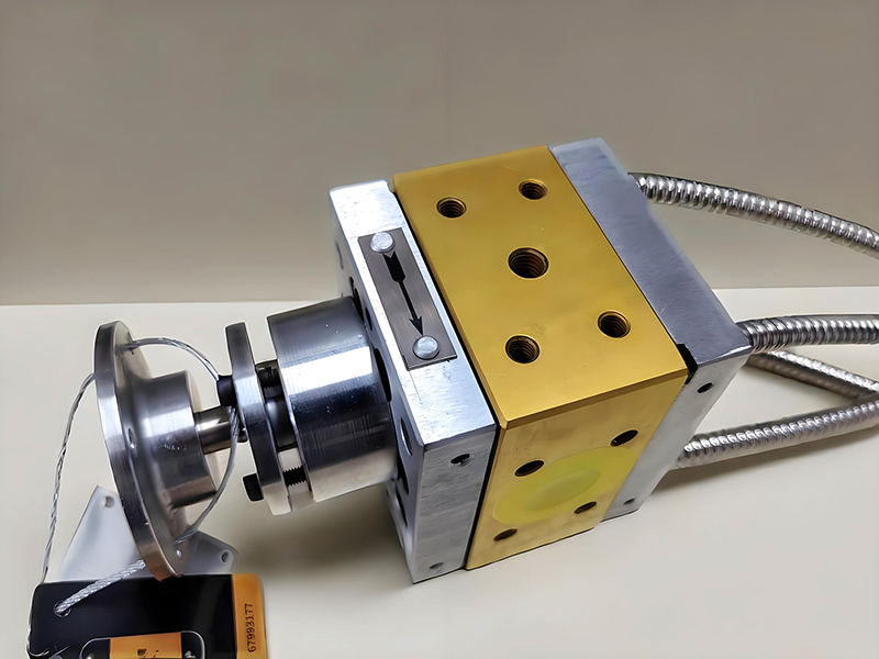 熔體計量泵維修四步要點：拆解、清潔、檢測、調試